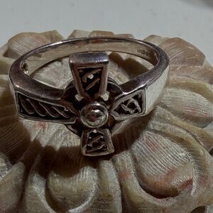 Vintage Sterling Silver Ireland Sideways Celtic Knot Cross Ring Size 8  (3)
